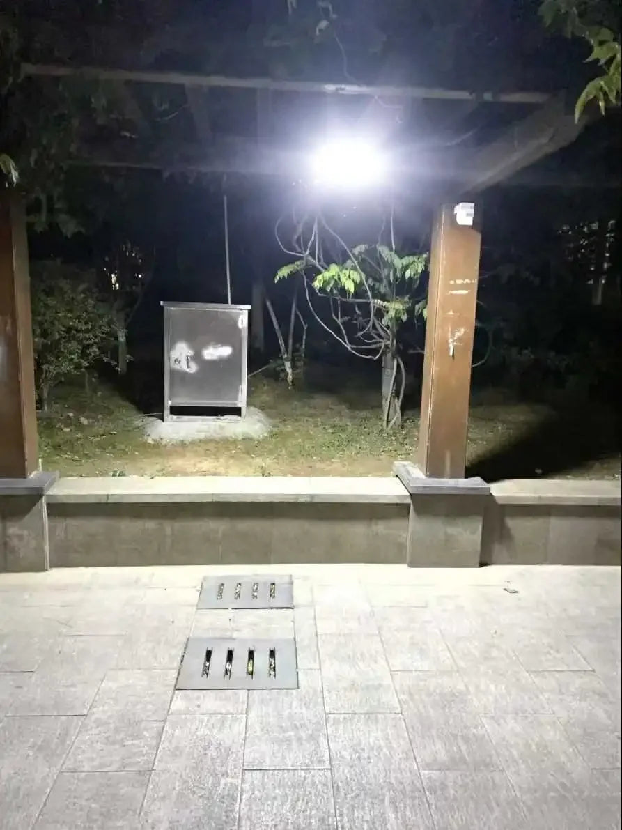 SkyBlaze™ 3,000,000LM Outdoor Solar Wall Light – Built for Power, Made for Outdoors